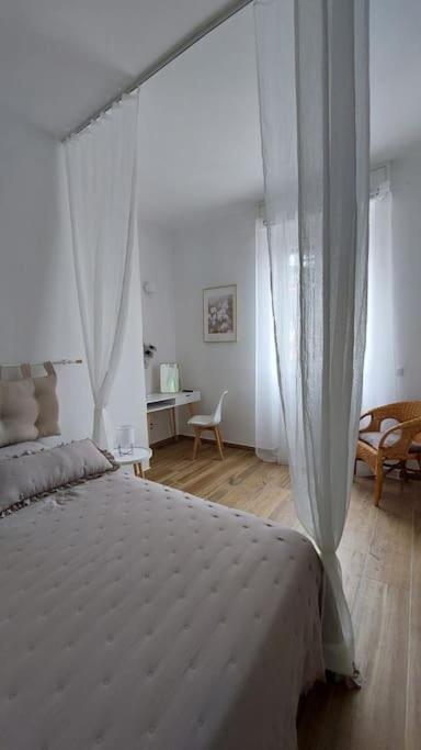 Appartamento Enrica โลเวเร ภายนอก รูปภาพ